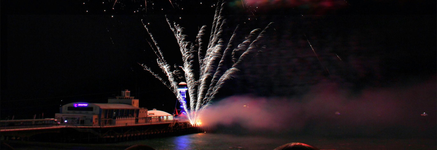 Ammira i Fuochi d’Artificio a Cetara dal Mare